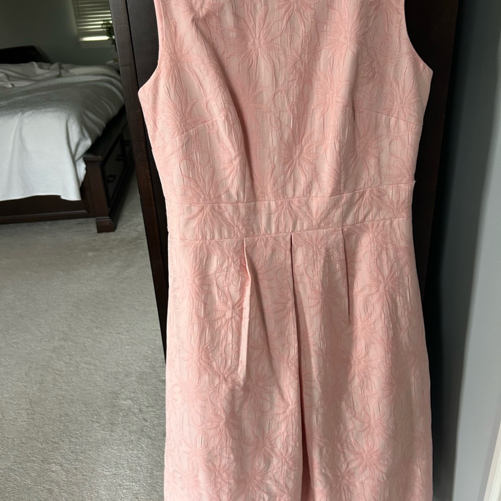 Elegant Pink Sleeveless Dress